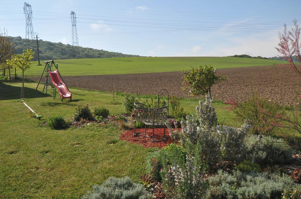 La Boulonne Villa Festigny  Exterior foto